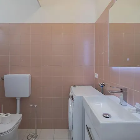 Apartment Youhosty - Accademia 53 Quinto